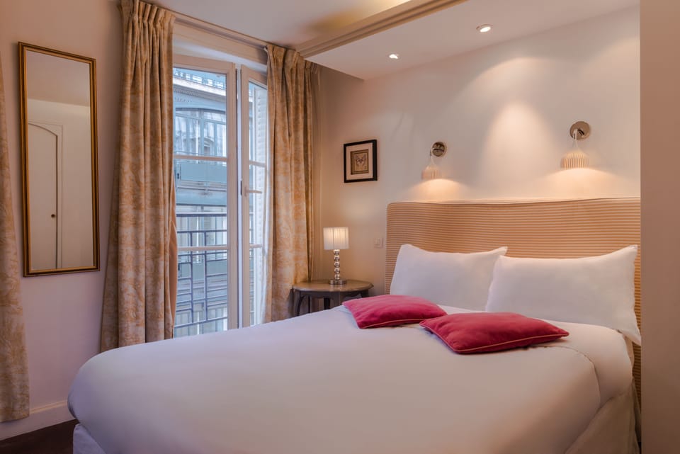 In-room safe, individually furnished, desk, soundproofing