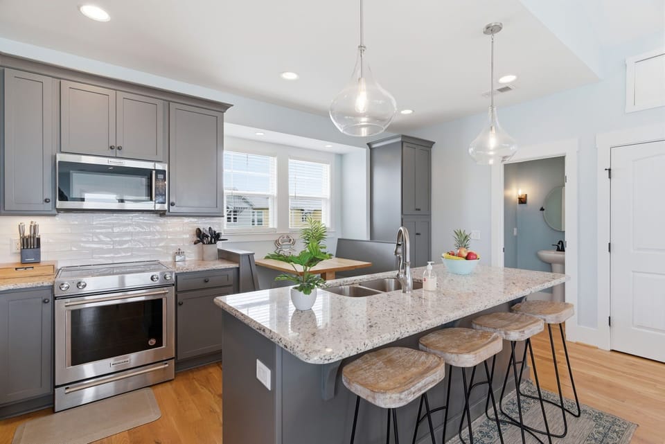Kitchen 8