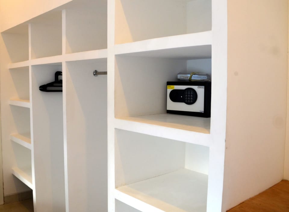 Apartment, 2 Bedrooms, Non Smoking, Garden View | Safe