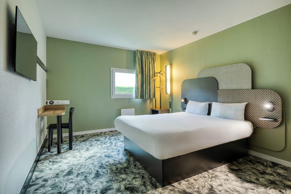 Standard Double Room | Desk, laptop workspace, free WiFi, bed sheets