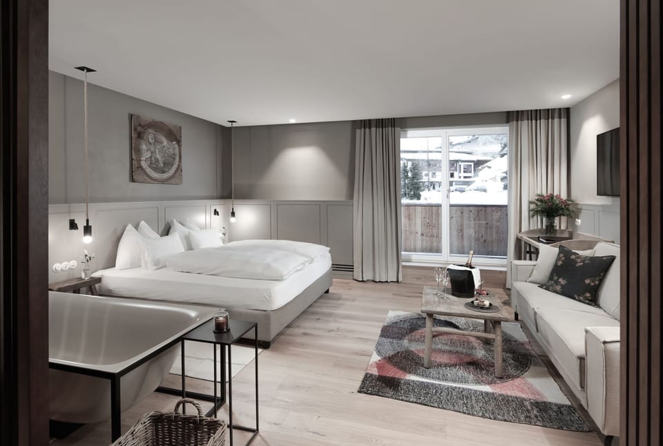 Superior Double Room (Junior Suite) | Minibar, in-room safe, free WiFi