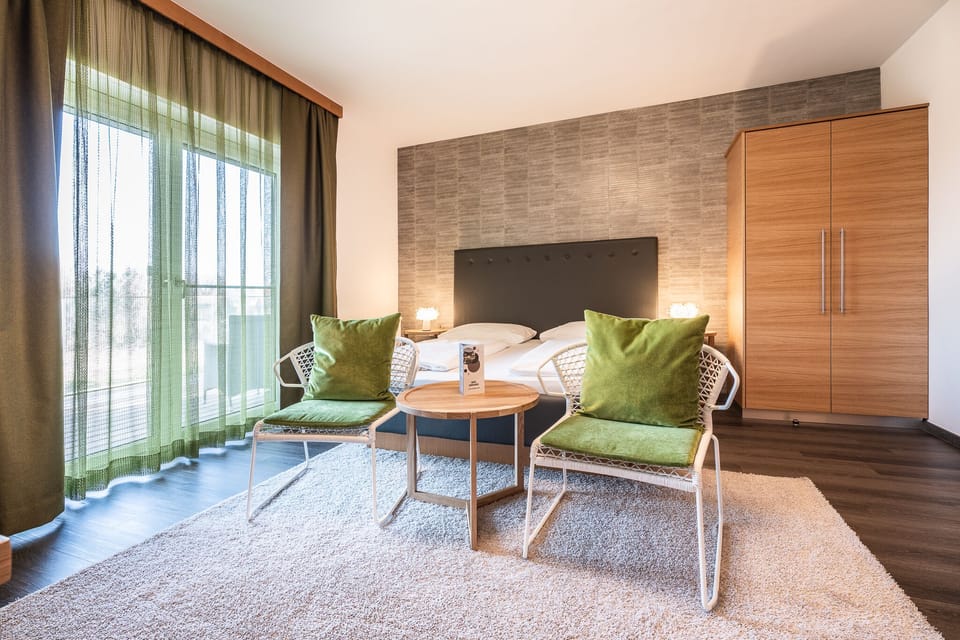 Double Room, Garden View | In-room safe, desk, free WiFi, bed sheets
