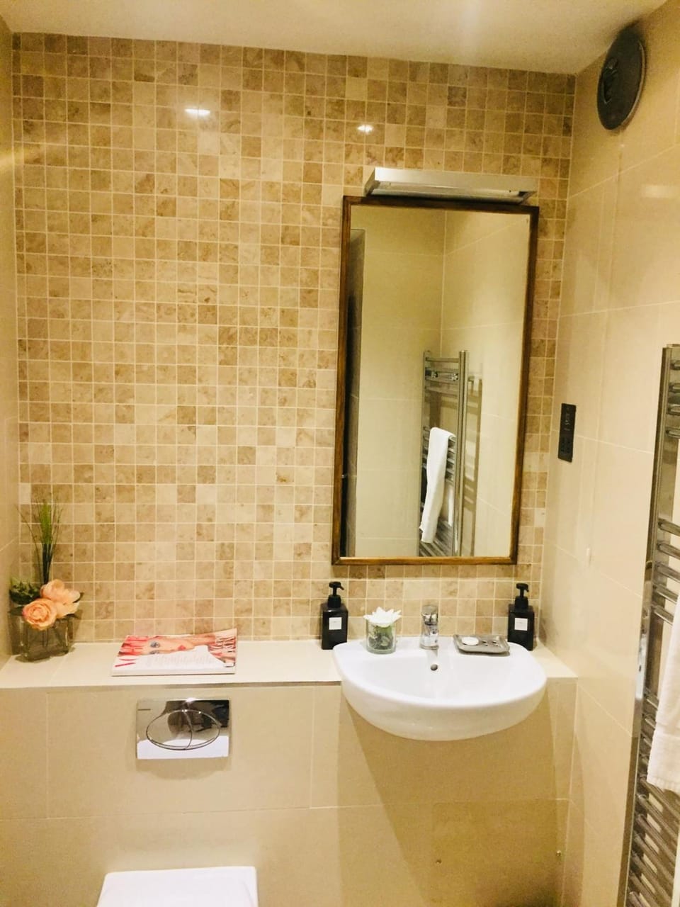 Shower, free toiletries, hair dryer, towels