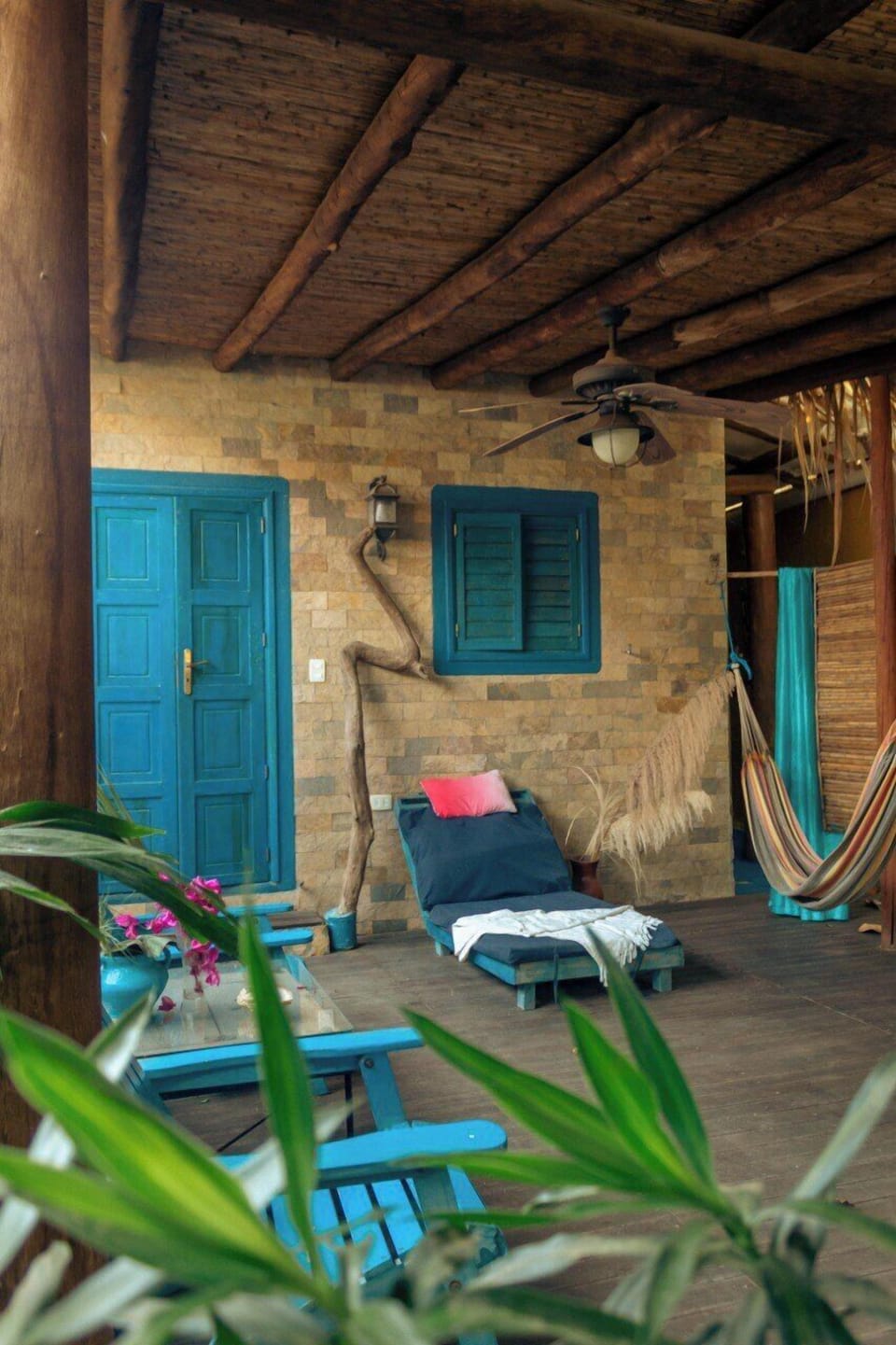 Deluxe Suite, Garden View | In-room safe, WiFi (free)