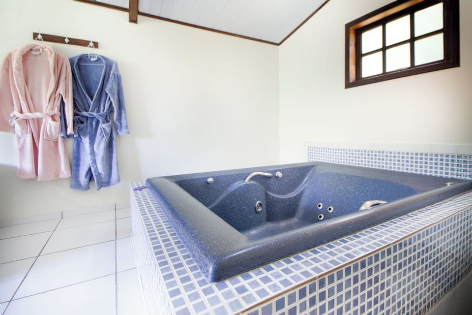 Superior Chalet, Jetted Tub | Private spa tub