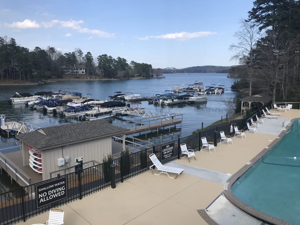 Marina where you can rent a boat, kayak or standup paddle boards.