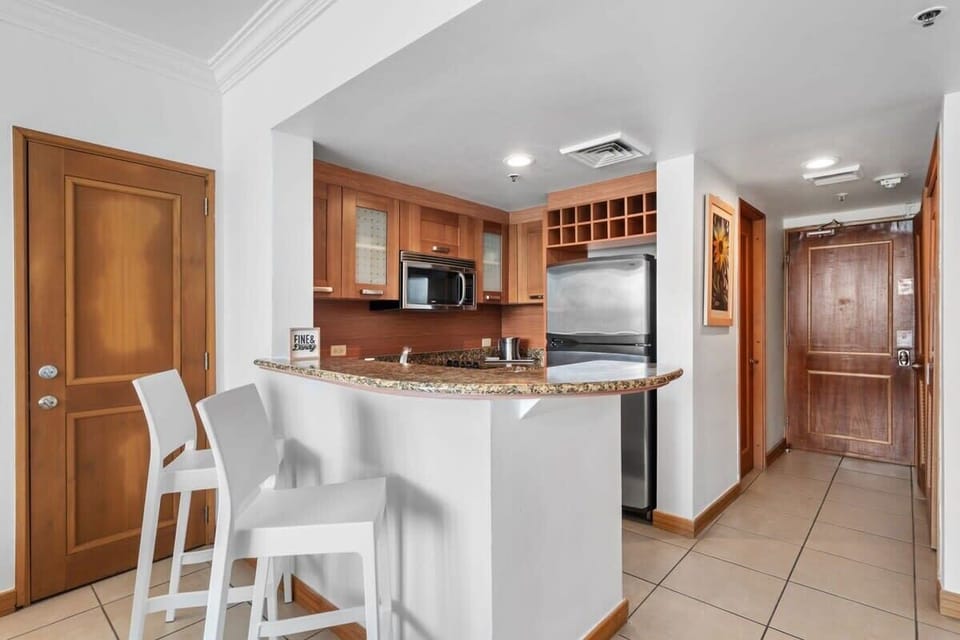The fully stocked kitchen at Sandy Studio.