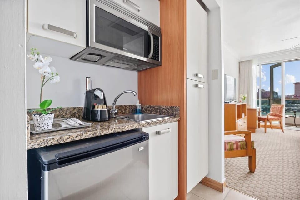 Microwave, small fridge &amp; coffee maker