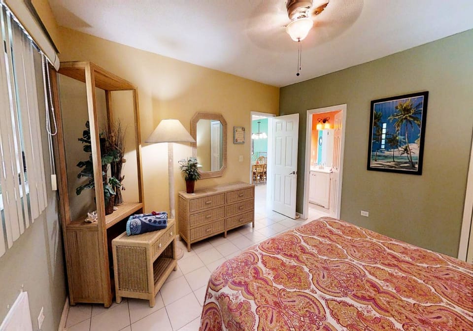 Access to the hall bath from the guest room