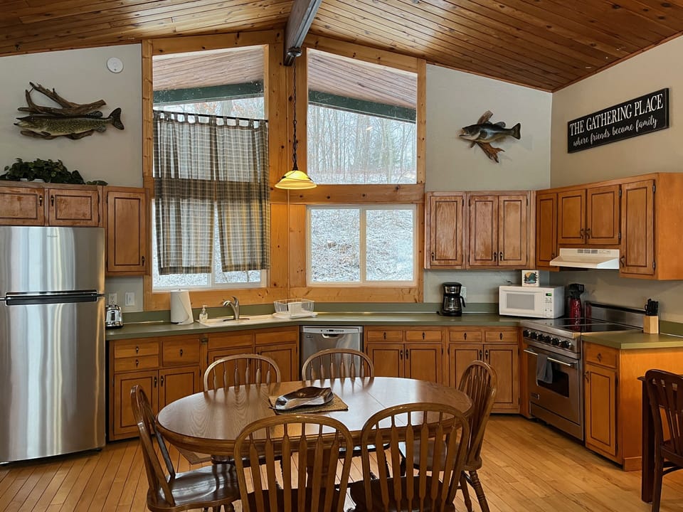 Dining room area and kitchen