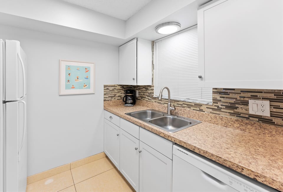 Fully equipped kitchen with plenty of counter space