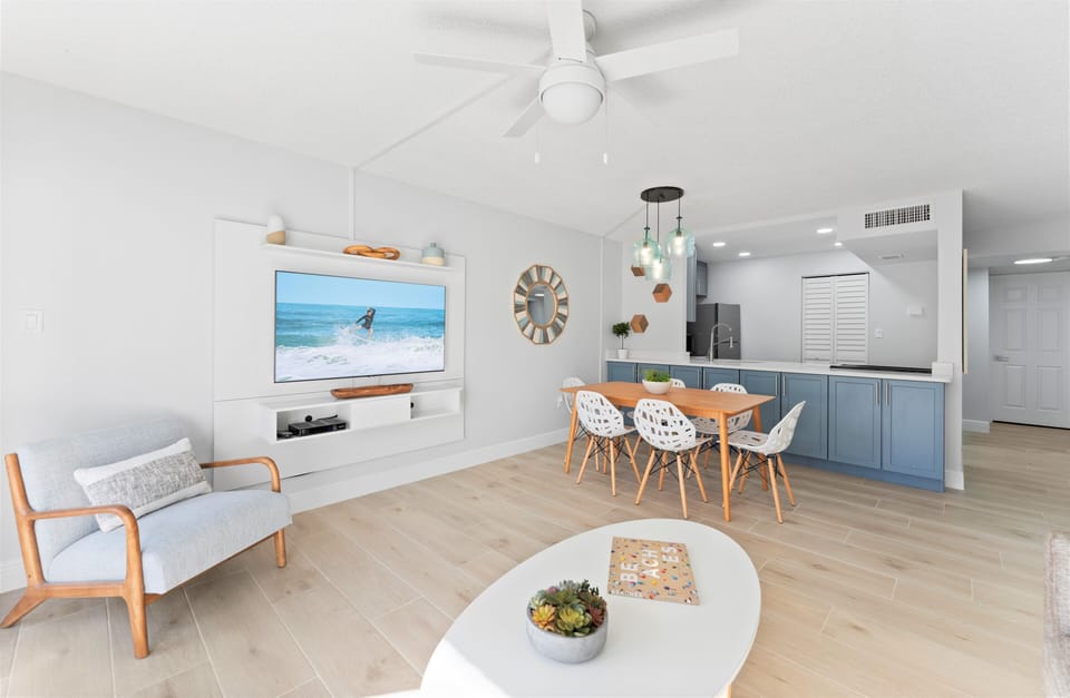 Open living and dining layout