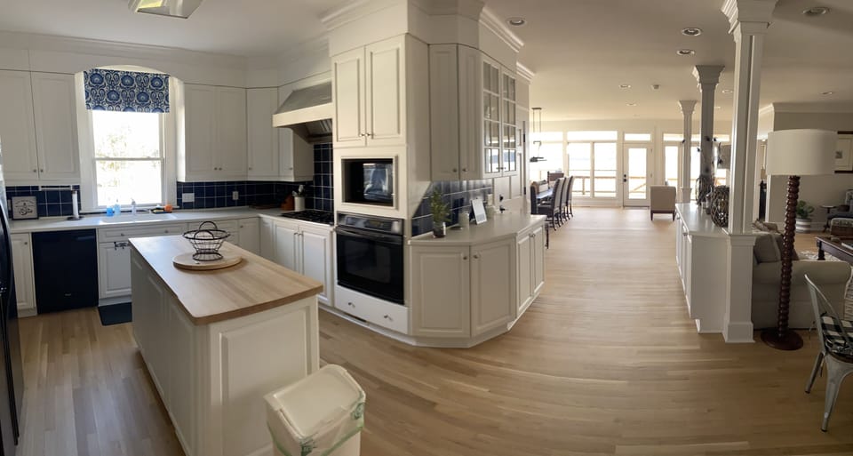 Open kitchen 