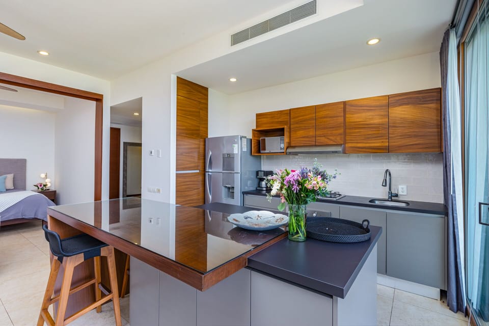 Breakfast bar