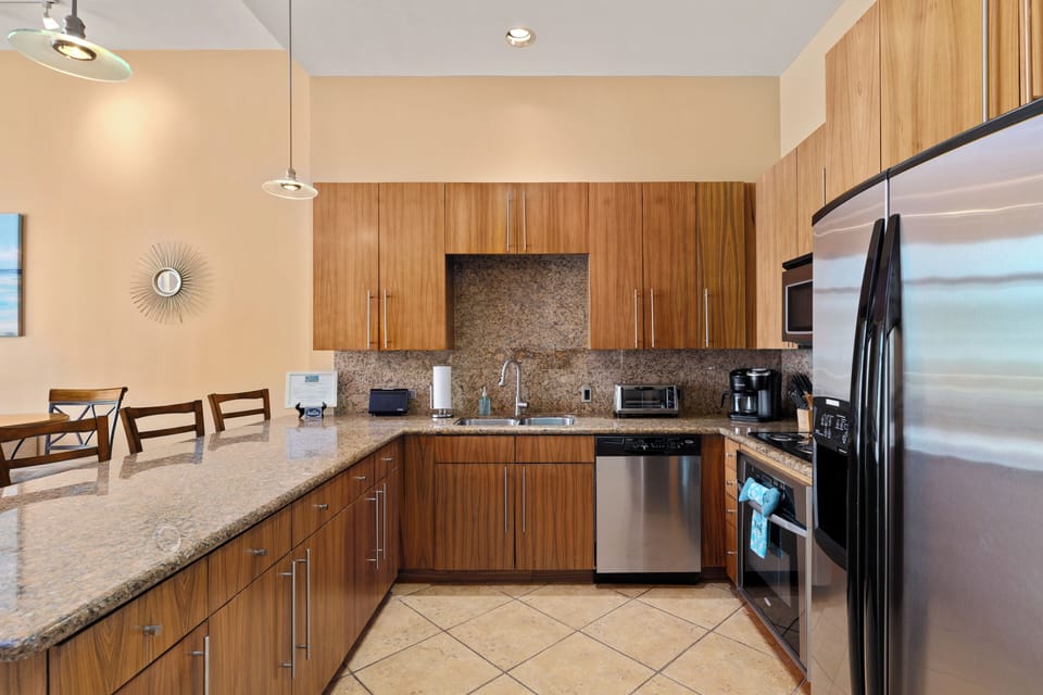 Fully equipped kitchen with drip and Keurig coffee options.