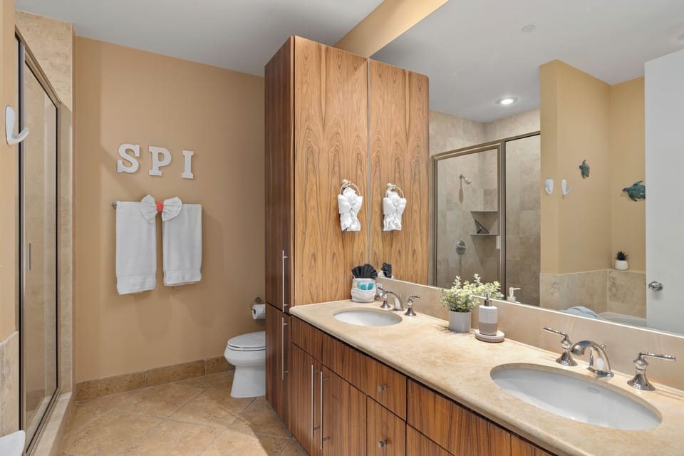Second bath includes a double vanity
