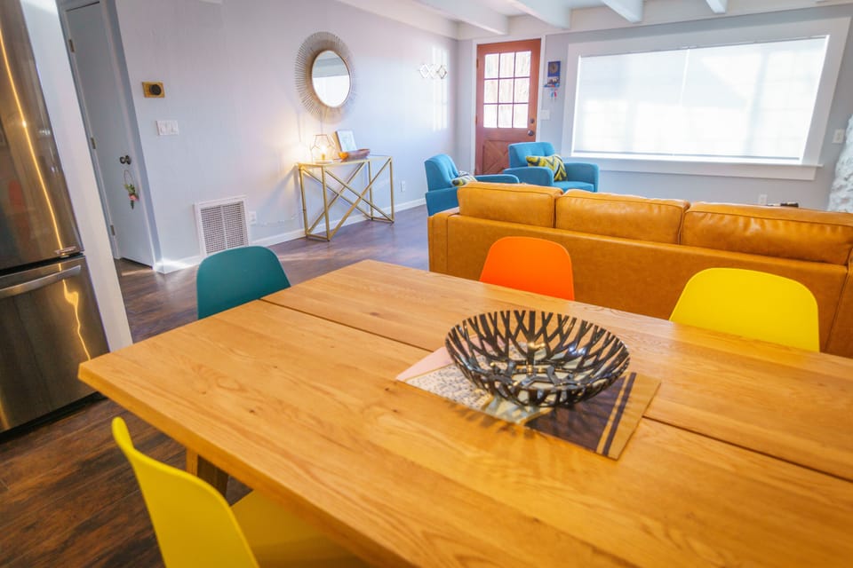 Dining room with seating for 6.