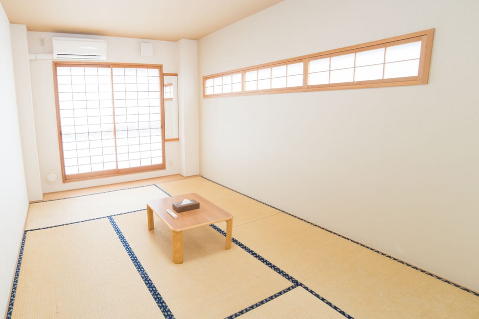 4-Persons Japanese Room(Shared Bathroom) | Iron/ironing board, free WiFi, bed sheets