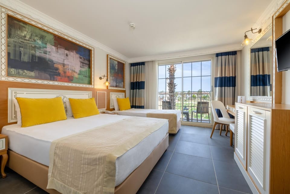 Family Room 5 Pax | Premium bedding, free minibar, desk, free cribs/infant beds