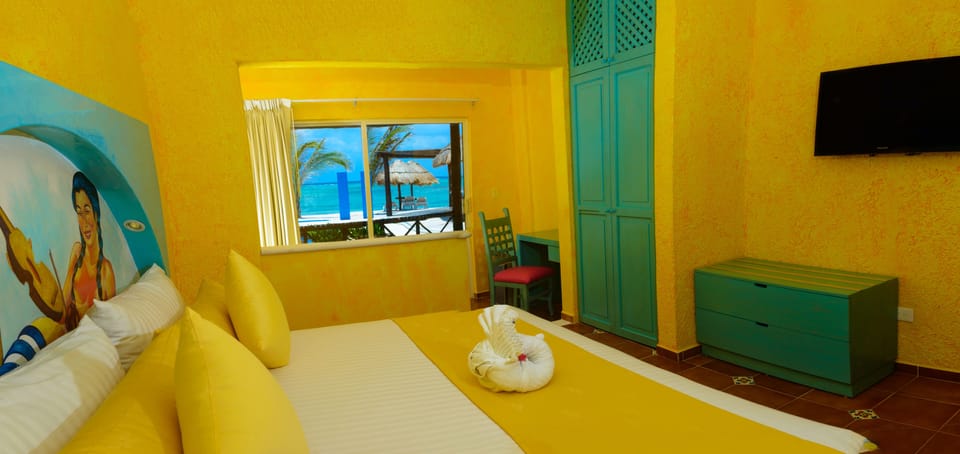 Junior Suite Soft All Inclusive  | Minibar, in-room safe, blackout drapes, WiFi