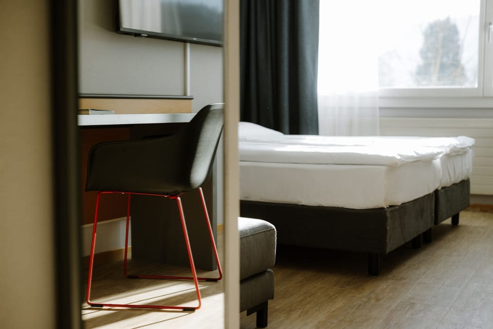 Economy Double Room | Hypo-allergenic bedding, in-room safe, desk, laptop workspace