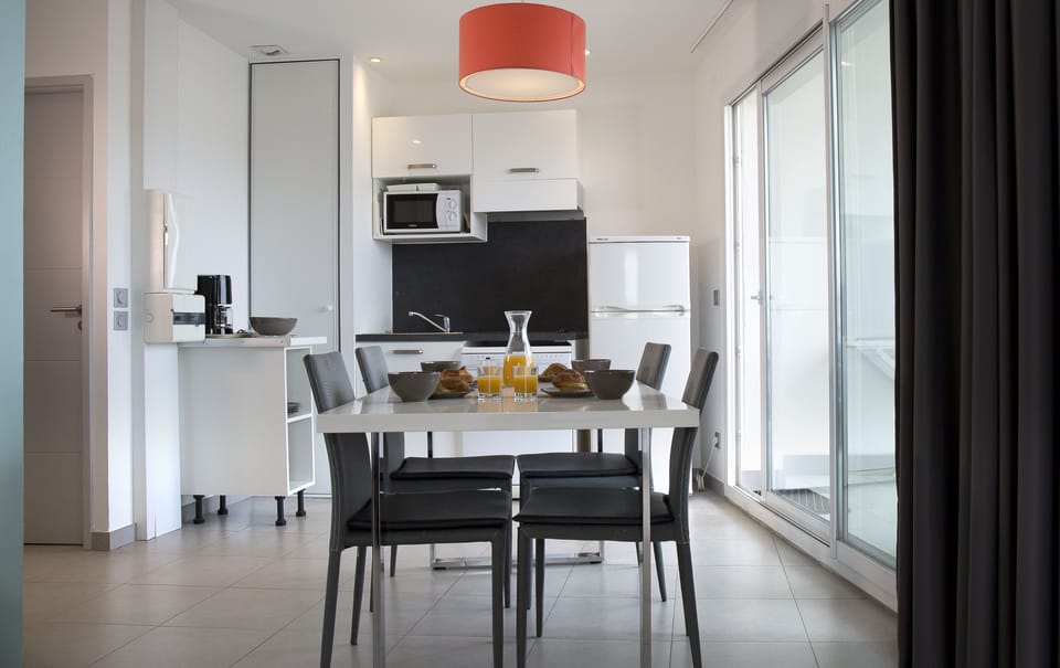 Superior Apartment, 1 Bedroom, Sea View | Private kitchen | Fridge, microwave, stovetop, dishwasher