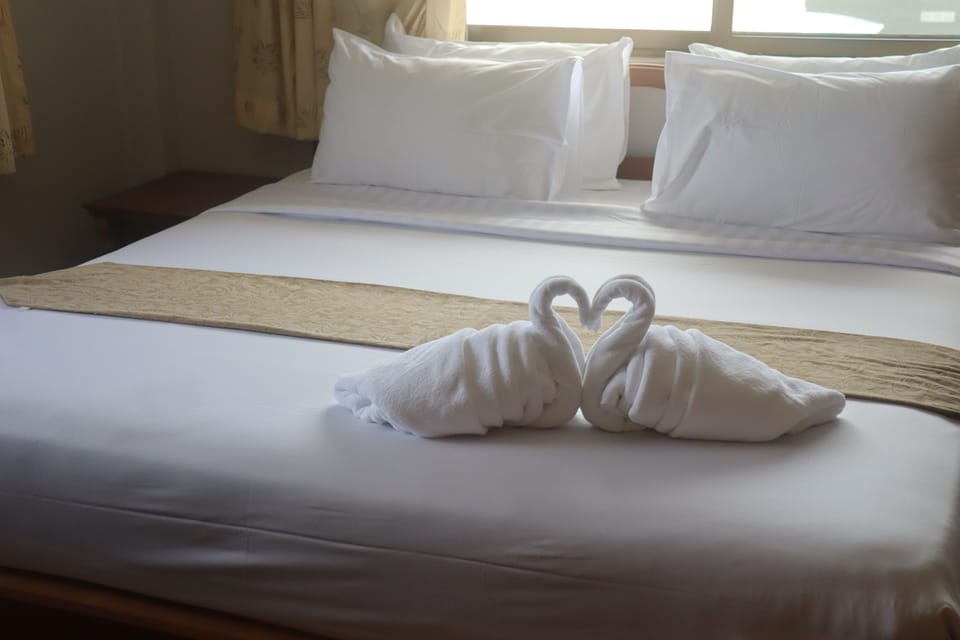 Penthouse Suite | Minibar, blackout drapes, rollaway beds, free WiFi