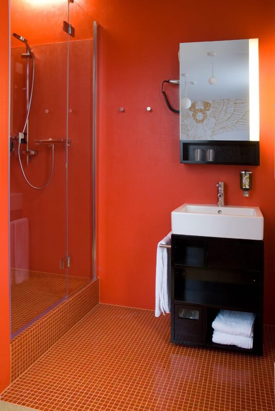 Superior Double Room | Bathroom | Hair dryer, slippers, towels, soap