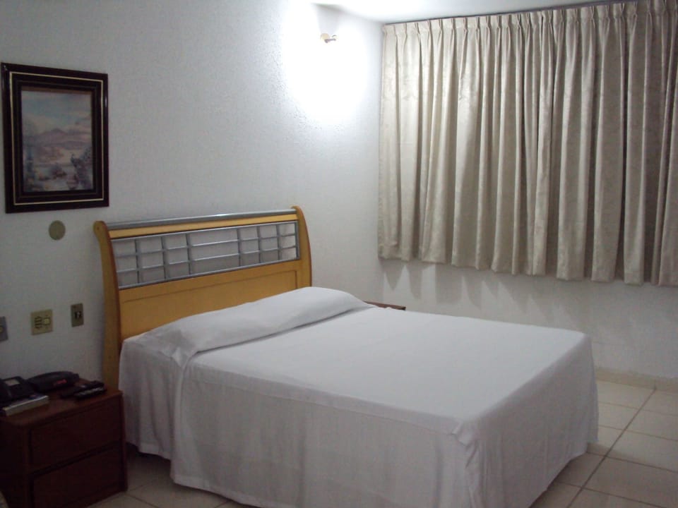 In-room safe, individually decorated, desk, blackout drapes