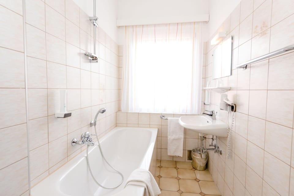 Double Room, Terrace | Bathroom | Free toiletries, towels