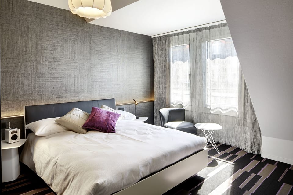 LIFESTYLE Double Room | Hypo-allergenic bedding available, minibar, in-room safe, desk
