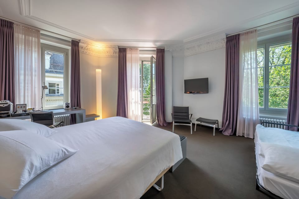 PARK Triple Room | Hypo-allergenic bedding, minibar, in-room safe, individually decorated