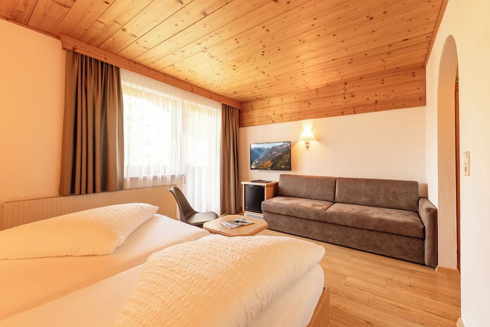Standard Triple Room, Balcony, Mountain View | WiFi (free), bed sheets