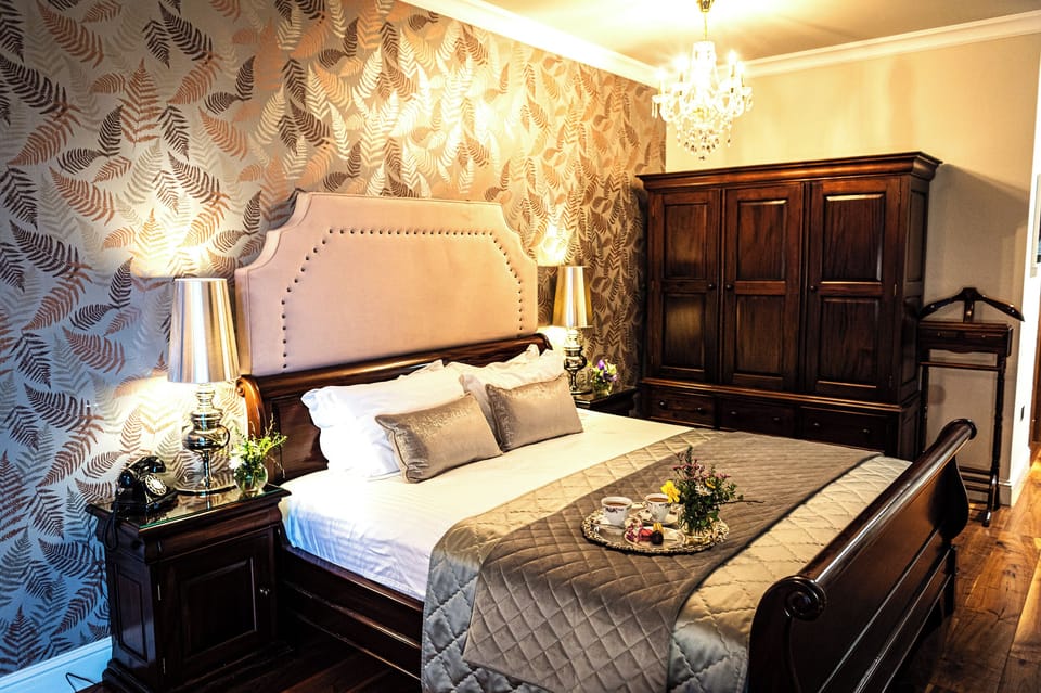 Classic Double Room | Premium bedding, desk, blackout drapes, iron/ironing board (on request)