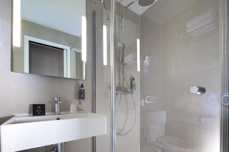 Free toiletries, hair dryer, towels, soap