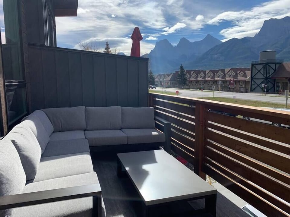 South-facing deck to soak up the sun. Complete with huge lounge and gas BBQ