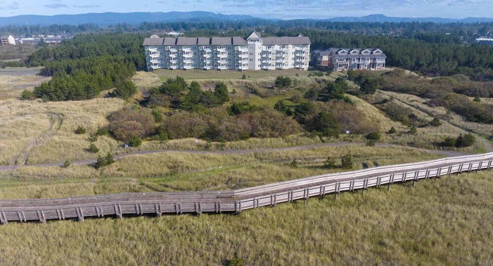 Birds eye view of the Winward Passage Condominiums