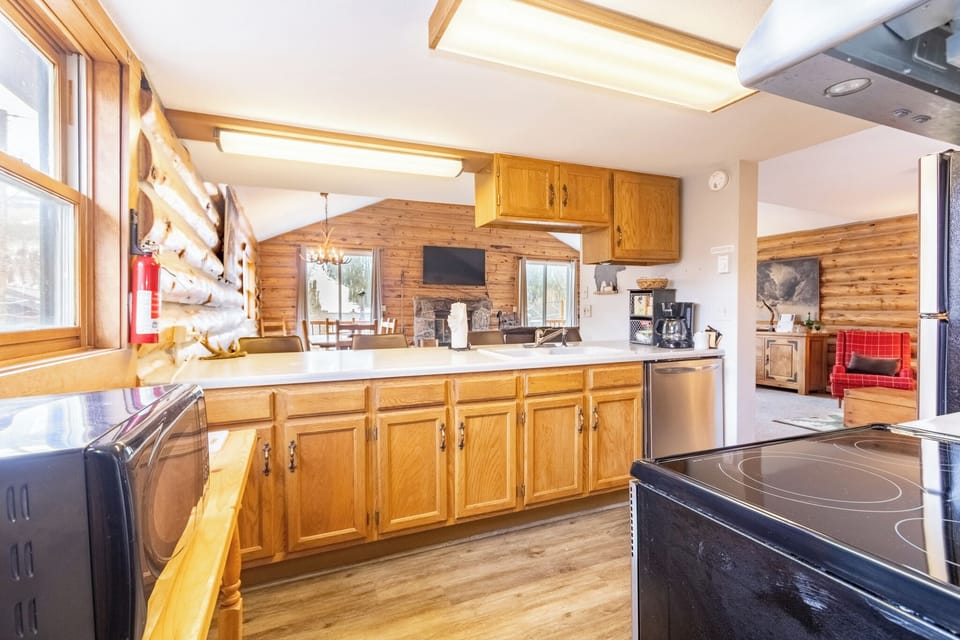 House (3 Bedrooms) | Property amenity