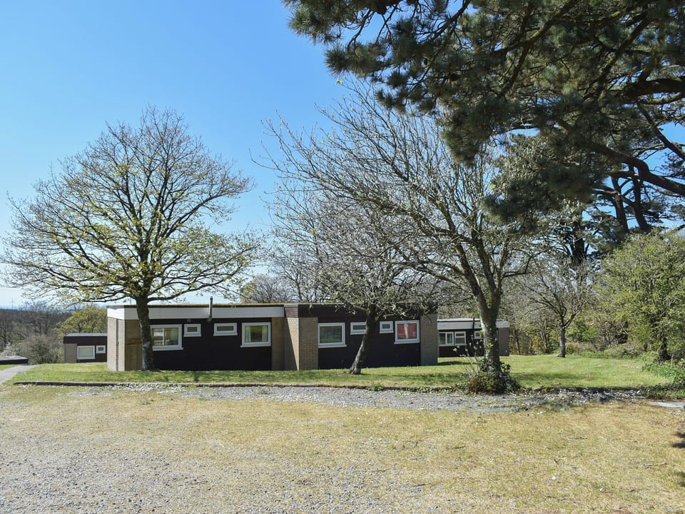 Setting | Hillside, Penstowe Park, near Bude