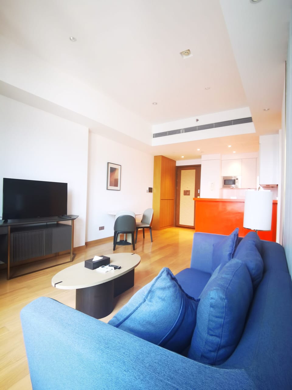 Premier Suite | Premium bedding, in-room safe, desk, laptop workspace