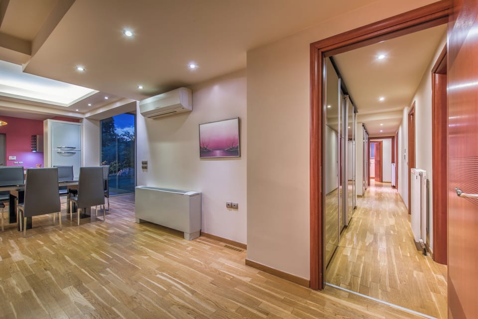 Astarte Villas - Istar Luxurious Villa with Private Pool and Tennis Court