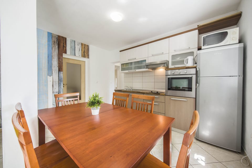 Villa (Seven Bedroom Villa with Swimming Poo) | Private kitchen | Fridge, stovetop, electric kettle, cookware/dishes/utensils