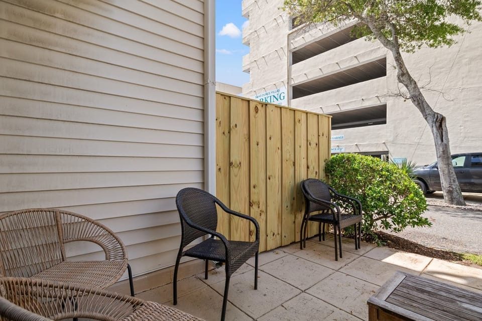 Outside Sitting Area