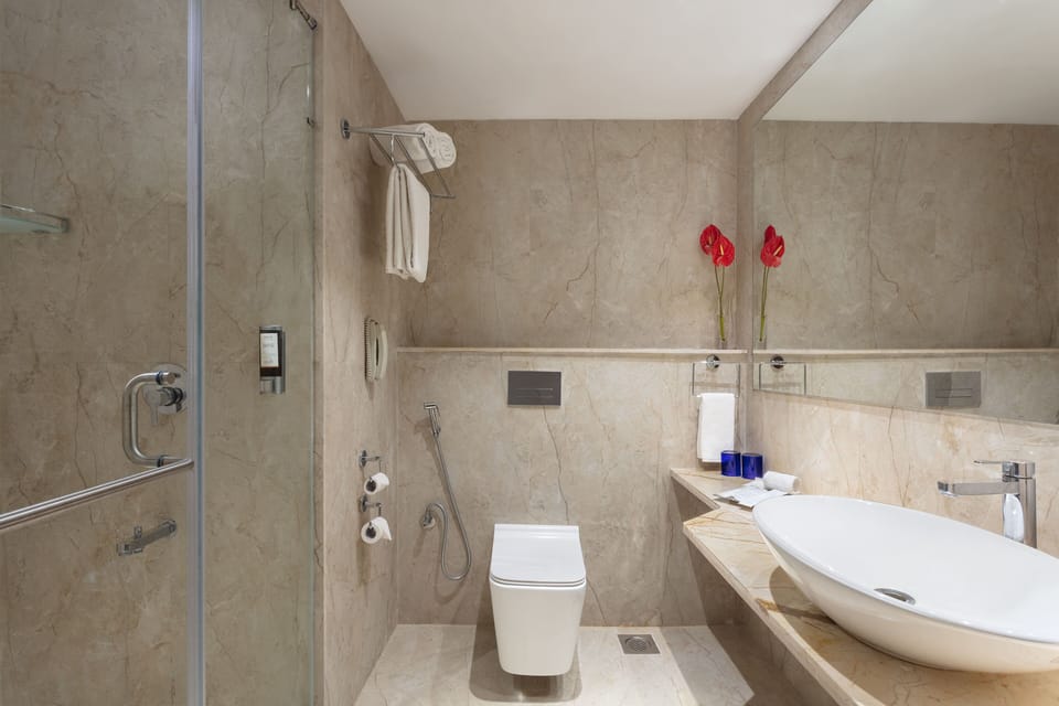 Club Room (Fortune Club Room) | Bathroom | Bathtub, designer toiletries, hair dryer, towels