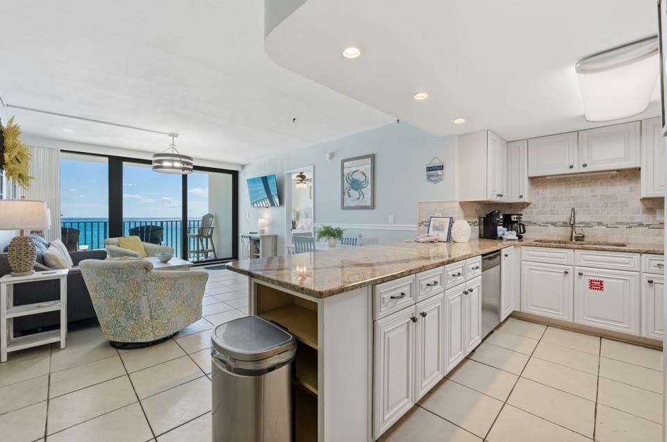 Island Sunrise 565 Kitchen