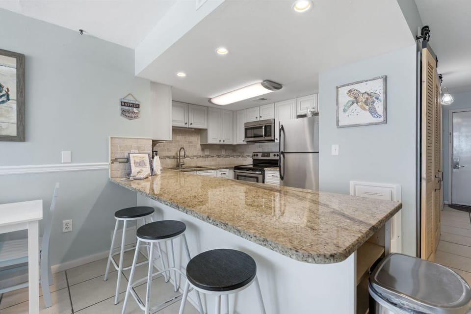 Island Sunrise 565 Kitchen Counter Seats 3