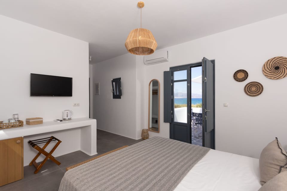 Premium Double Room | Premium bedding, Select Comfort beds, in-room safe, desk
