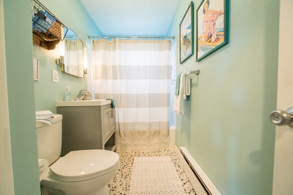Shared full bath