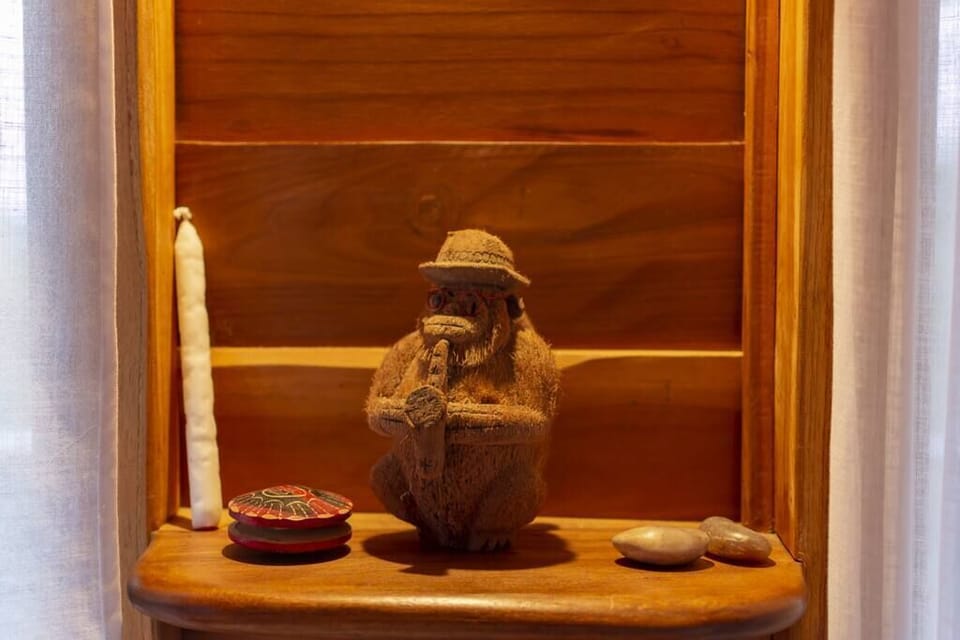 Decor details reflecting the natural world outside with a funky twist