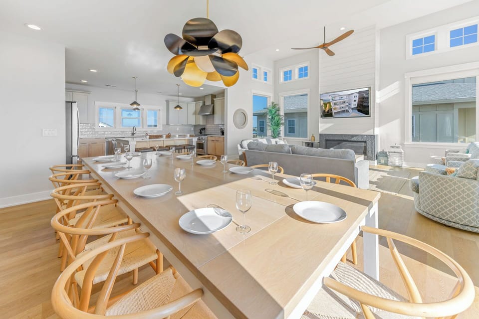 Surf or Sound Realty - 943 - All Swell - Dining Area -3